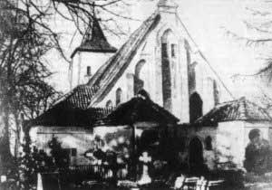 Quednauer Kirche 2.jpg