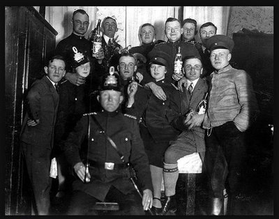police party 1920.jpg
