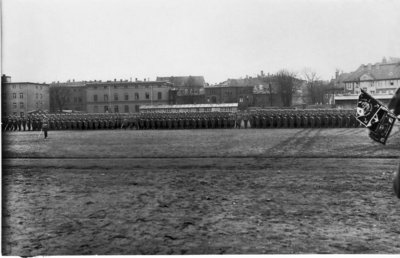 построение солдат 41 саперного батальона в казарме Кронпринц