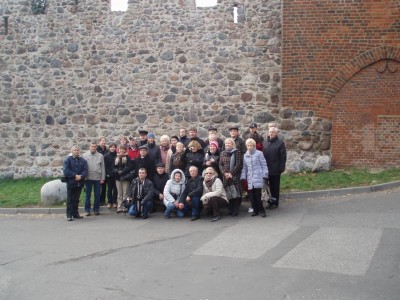 37. Калининградская делегация около стены замка Торн 23 октября 2011 года.