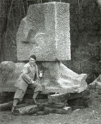 Брахерт во время работы над памятников в Пиллькаллене (Добровольск).jpg