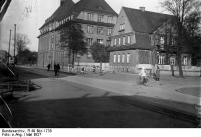 hindenbgschule mai 1927.jpg
