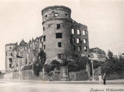 замок 1948.jpg